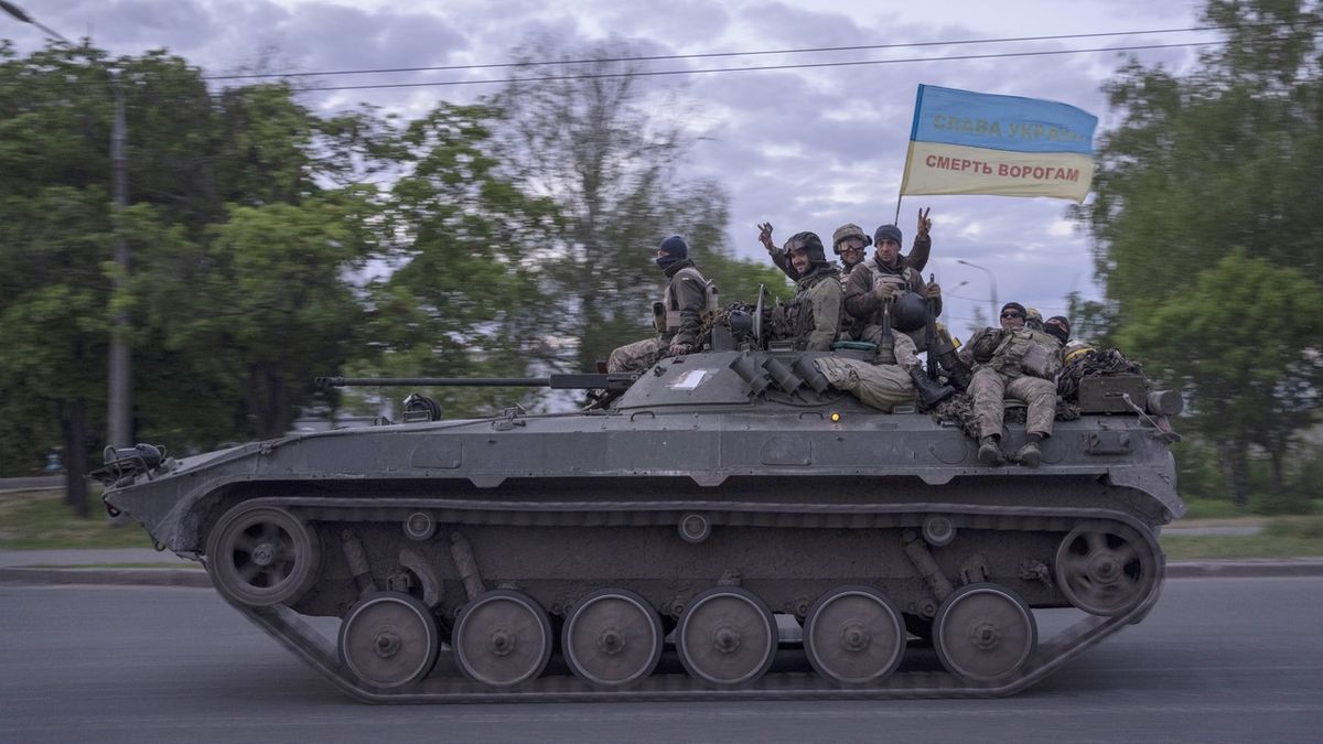 Rusové se soustřeďují na udržení pozic, u Doněcku pokračují v ostřelování